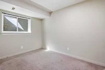 9169 W Copper Cove Cir, Magna, UT 84044 - Photo 13