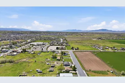 5396 S 4700 W, Hooper, UT 84315 - Photo 47