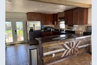 1148 N 3000 W, Clinton, UT 84015 - Photo 3