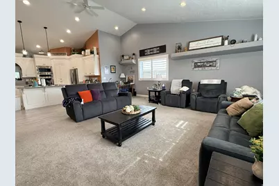 995 S 230 E, Panguitch, UT 84759 - Photo 23