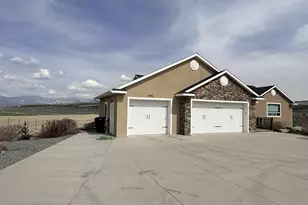 995 S 230 E, Panguitch, UT 84759 - Photo 3