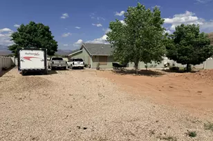 689 W 2050 S, Hurricane, UT 84737 - Photo 21