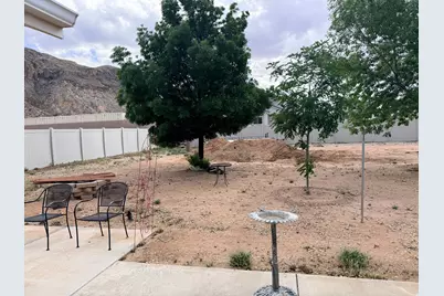 689 W 2050 S, Hurricane, UT 84737 - Photo 19