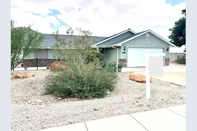 689 W 2050 S, Hurricane, UT 84737 - Photo 23