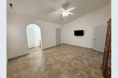 689 W 2050 S, Hurricane, UT 84737 - Photo 5