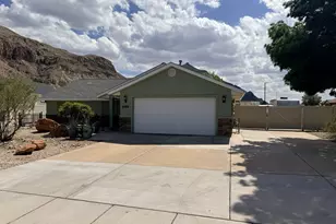 689 W 2050 S, Hurricane, UT 84737 - Photo 3