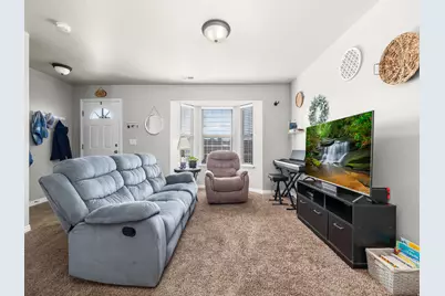 987 S 1850 W, Springville, UT 84663 - Photo 3