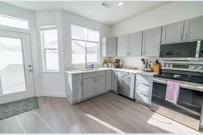 717 N Bradford Dr, North Salt Lake, UT 84054 - Photo 7