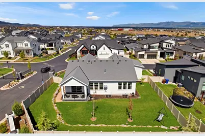 4821 W Juniper Bend Cir S, Herriman, UT 84096 - Photo 45
