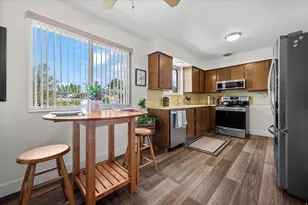 184 E 1150 N, Layton, UT 84040 - Photo 15