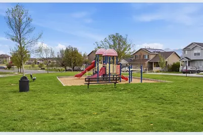 7915 N Geronimo Dr W, Lehi, UT 84005 - Photo 51