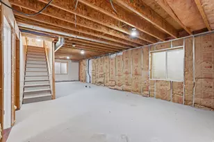 7915 N Geronimo Dr W, Lehi, UT 84005 - Photo 35