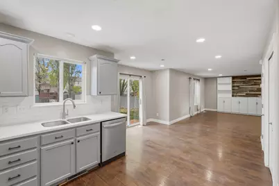 7915 N Geronimo Dr W, Lehi, UT 84005 - Photo 15