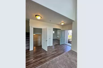 816 N 2175 W, Layton, UT 84041 - Photo 15