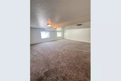 816 N 2175 W, Layton, UT 84041 - Photo 17