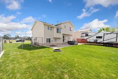 2029 N 1720 W, Clinton, UT 84015 - Photo 33