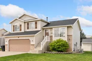 2029 N 1720 W, Clinton, UT 84015 - Photo 1
