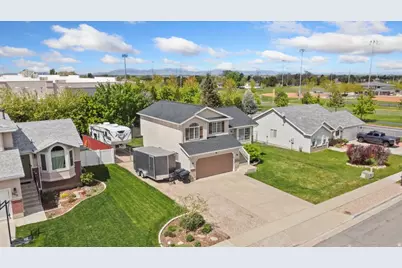 2029 N 1720 W, Clinton, UT 84015 - Photo 5