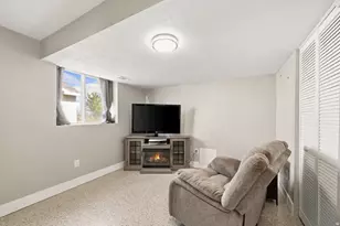 2029 N 1720 W, Clinton, UT 84015 - Photo 27