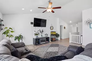 2794 E Crimson Ct, Eagle Mountain, UT 84005 - Photo 5