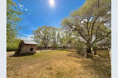 20 S 200 W, Bicknell, UT 84715 - Photo 13