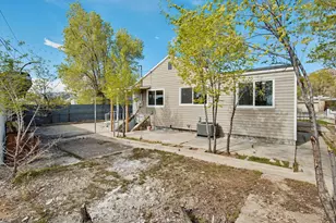 112 Shuman, East Carbon, UT 84520 - Photo 13