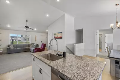 620 W 500 N, Smithfield, UT 84335 - Photo 5