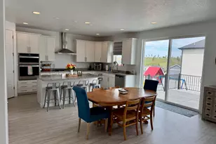 1477 E 3125 N, Layton, UT 84040 - Photo 5