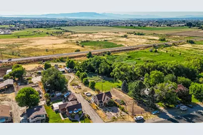 1632 S Main St, Springville, UT 84663 - Photo 5