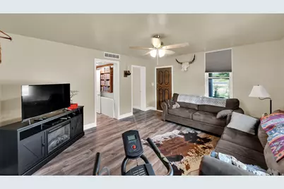 1632 S Main St, Springville, UT 84663 - Photo 77