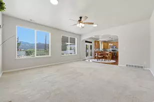 902 Romsey Ct, North Salt Lake, UT 84054 - Photo 13