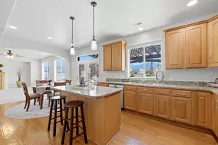 902 Romsey Ct, North Salt Lake, UT 84054 - Photo 19