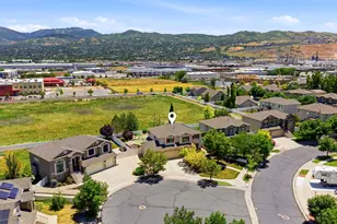 902 Romsey Ct, North Salt Lake, UT 84054 - Photo 3