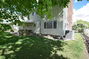 1449 N 725 W, West Bountiful, UT 84087 - Photo 17