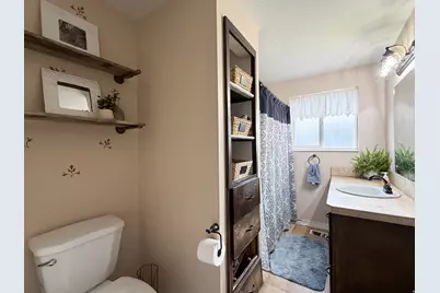1034 W 4250 S, Riverdale, UT 84405 - Photo 15