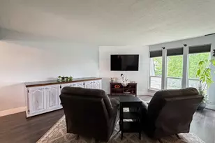 1034 W 4250 S, Riverdale, UT 84405 - Photo 5