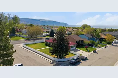 694 E Seymore Dr N, American Fork, UT 84003 - Photo 21