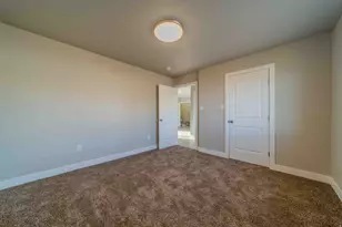 377 W 200 N, Roosevelt, UT 84066 - Photo 31