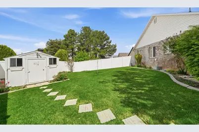 5145 S 350 E, Washington Terrace, UT 84405 - Photo 15