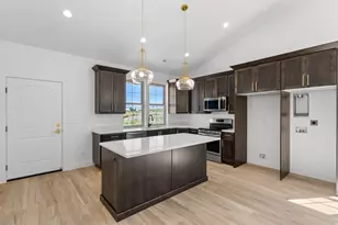 3268 S 4950 W, West Haven, UT 84401 - Photo 33