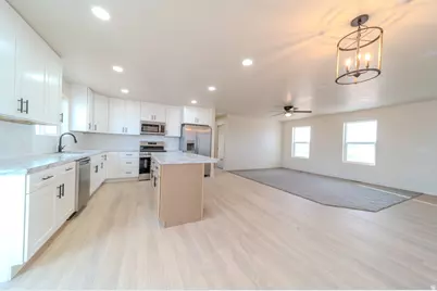 130 E Pole Line Rd #2, Roosevelt, UT 84066 - Photo 9