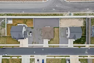 166 E Craner Peak Dr, Eagle Mountain, UT 84005 - Photo 7