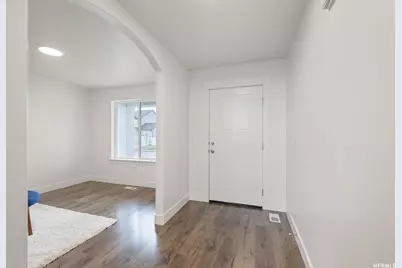 166 E Craner Peak Dr, Eagle Mountain, UT 84005 - Photo 11