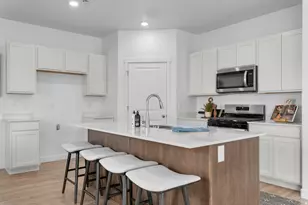 556 E Levengrove Dr, Lehi, UT 84048 - Photo 11