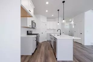 1510 W Banner Dr, Saratoga Springs, UT 84045 - Photo 11