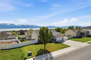 4054 S Mountain Moon Dr, Saratoga Springs, UT 84045 - Photo 47