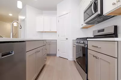 1508 W Banner Dr #823, Saratoga Springs, UT 84045 - Photo 7