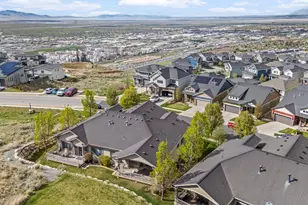 178 E Edgecrest Ln, North Salt Lake, UT 84054 - Photo 33