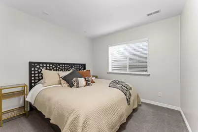 178 E Edgecrest Ln, North Salt Lake, UT 84054 - Photo 25