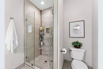 178 E Edgecrest Ln, North Salt Lake, UT 84054 - Photo 15